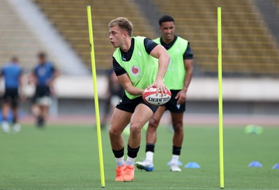 080725 - Wales Rugby Training in the final week of their tour to Japan - Cameron Winnett during training