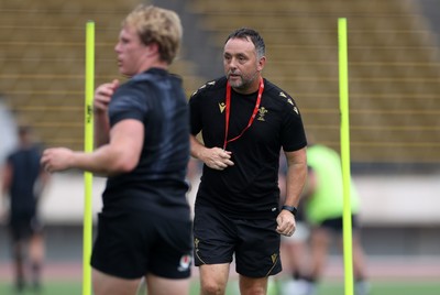 080725 - Wales Rugby Training in the final week of their tour to Japan - Matt Sherratt, Head Coach during training