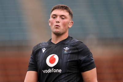 080725 - Wales Rugby Training in the final week of their tour to Japan - Freddie Thomas during training
