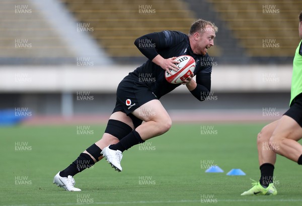 080725 - Wales Rugby Training in the final week of their tour to Japan - Tommy Reffell during training
