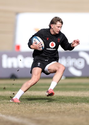 080726 - Wales Rugby train in Argentina for their second game of the Nations Championship - Ellis Mee during training