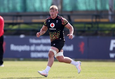080726 - Wales Rugby train in Argentina for their second game of the Nations Championship - Jac Morgan during training