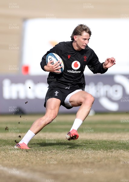 080726 - Wales Rugby train in Argentina for their second game of the Nations Championship - Ellis Mee during training