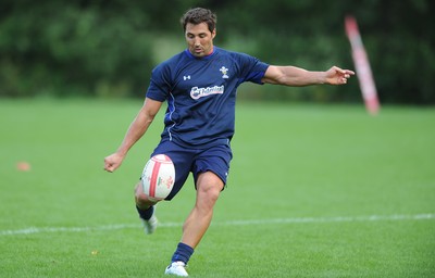 08.08.11 - Wales Rugby Training - Gavin Henson during training. 