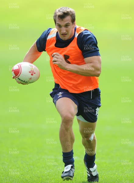 08.08.11 - Wales Rugby Training - Sam Warburton during training. 