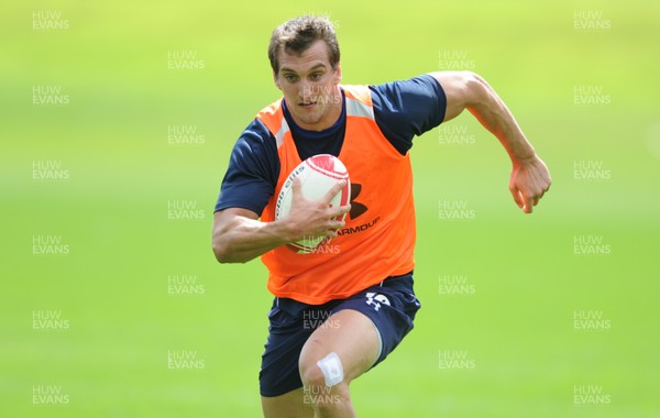 08.08.11 - Wales Rugby Training - Sam Warburton during training. 
