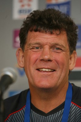 08.09.07 Wales World Cup training... Coach Gareth Jenkins speaks at a press conference at the ground in Nantes. 