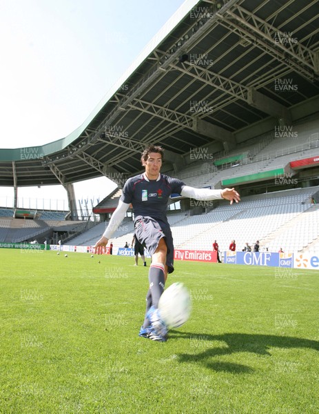 08.09.07 Wales World Cup training... James Hook gets in some kicking practice at the ground in Nantes. 