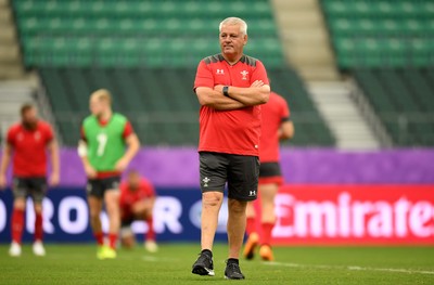 081019 - Wales Rugby Training - Warren Gatland during training