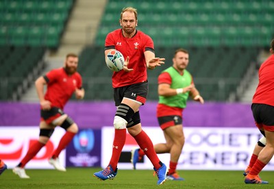 081019 - Wales Rugby Training - Alun Wyn Jones during training