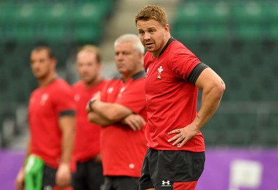 081019 - Wales Rugby Training - Warren Gatland and James Davies (right) during training