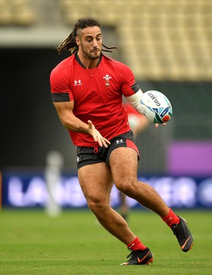 081019 - Wales Rugby Training - Josh Navidi during training