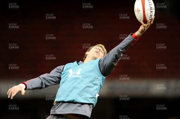 081113 - Wales Rugby Training -Liam Williams during training