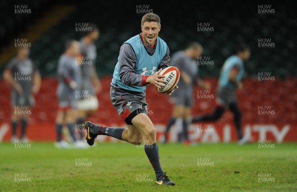 081113 - Wales Rugby Training -Rhys Priestland during training