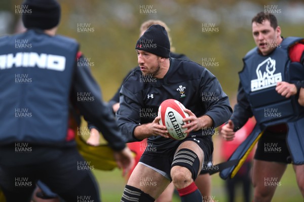 081118 - Wales Rugby Training - Justin Tipuric during training