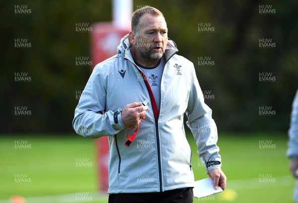 081122 - Wales Rugby Training - Jonathan Humphreys during training