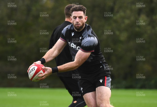 081122 - Wales Rugby Training - Alex Cuthbert during training