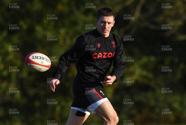 081122 - Wales Rugby Training - Josh Adams during training
