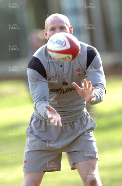 090206  Wales rugby training, Cardiff - Gareth Thomas   