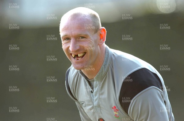 090206  Wales rugby training, Cardiff - Gareth Thomas all smiles   