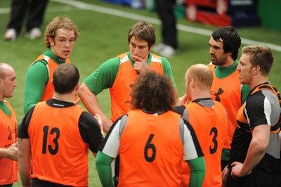 09.02.10 - Wales Rugby Training - Alun Wyn Jones, Ryan Jones and Jonathan Thomas during training. 
