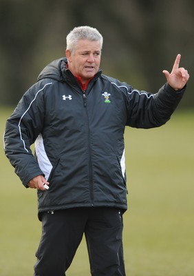 09.02.10 - Wales Rugby Training - Head coach Warren Gatland makes a point during training. 