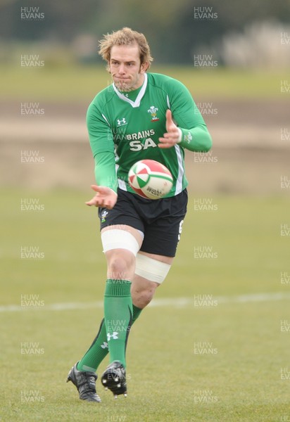 09.02.10 - Wales Rugby Training - Alun Wyn Jones during training. 