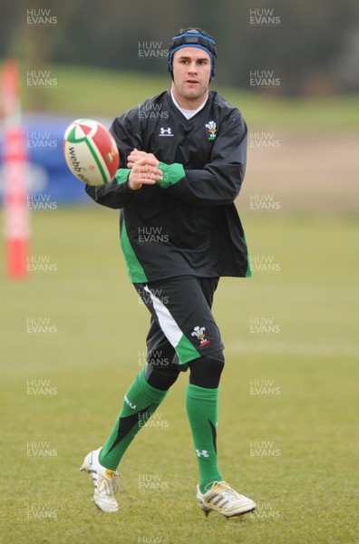 09.02.10 - Wales Rugby Training - Lee Byrne during training. 