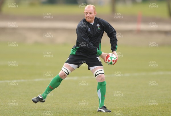 09.02.10 - Wales Rugby Training - Martyn Williams during training. 