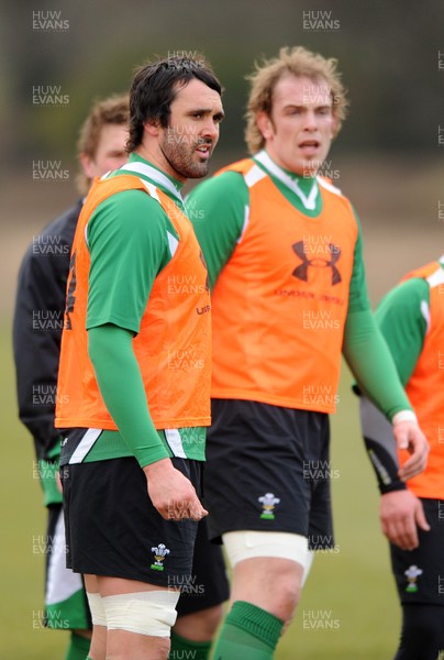 09.02.10 - Wales Rugby Training - Jonathan Thomas and Alun Wyn Jones during training. 
