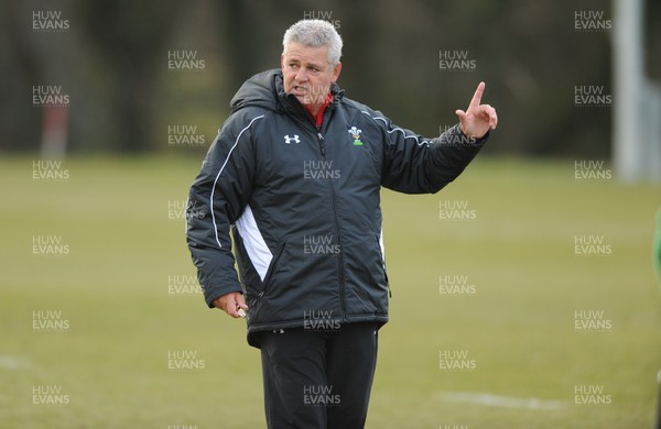 09.02.10 - Wales Rugby Training - Head coach Warren Gatland makes a point during training. 