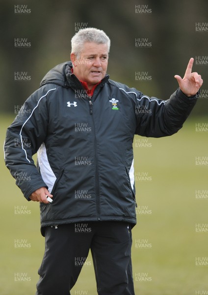 09.02.10 - Wales Rugby Training - Head coach Warren Gatland makes a point during training. 