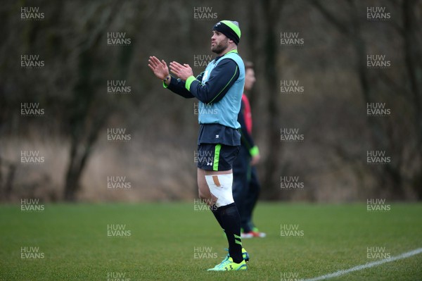 090315 - Wales Rugby Training -Jamie Roberts during training