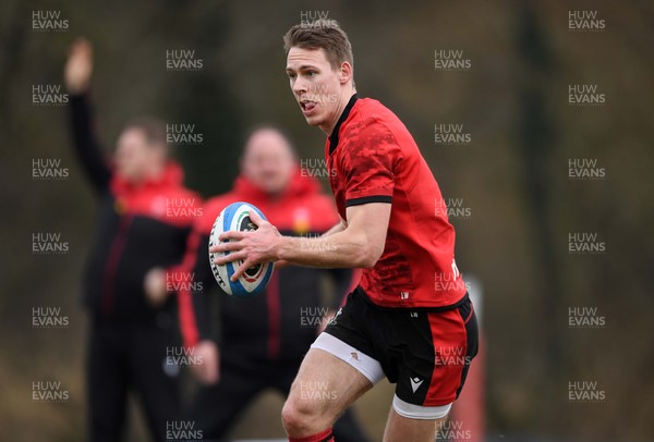 090321 - Wales Rugby Training - Liam Williams during training