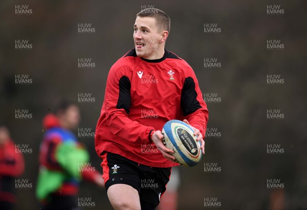 090321 - Wales Rugby Training - Jonathan Davies during training