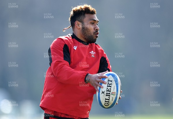 090321 - Wales Rugby Training - Willis Halaholo during training