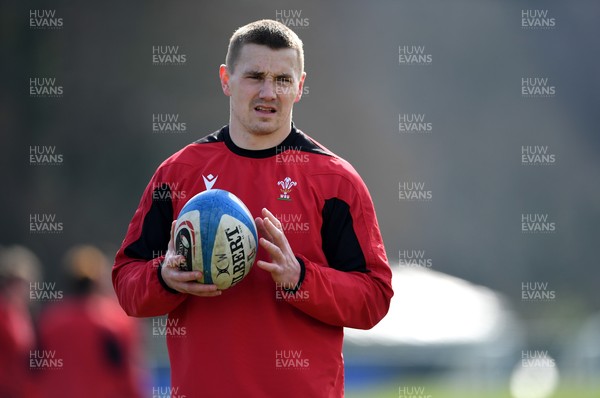 090321 - Wales Rugby Training - Jonathan Davies during training