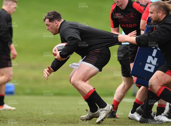 090322 - Wales Rugby Training - Ryan Elias during training