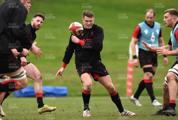 090322 - Wales Rugby Training - Dan Biggar during training
