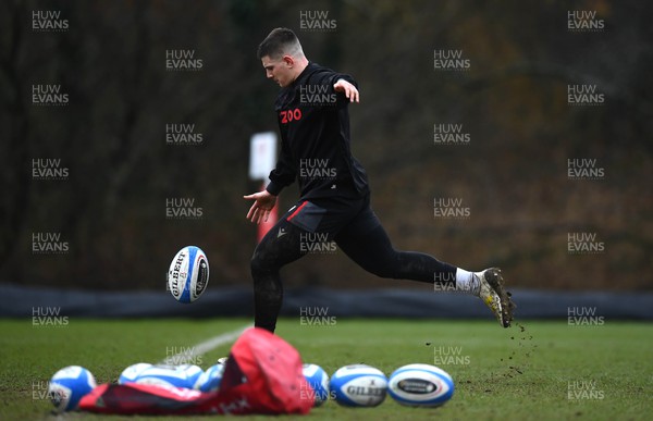 090323 - Wales Rugby Training - Joe Hawkins during training