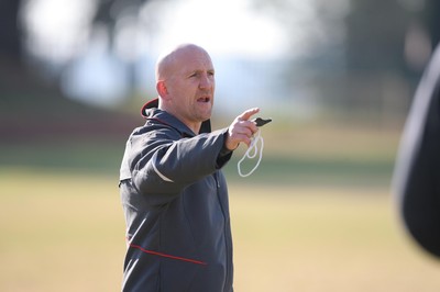 09.06.08 Wales rugby in South Africa... Shaun Edwards during training in Pretoria.  