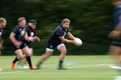 090625 - Wales Rugby Training - Garyn Phillips during training