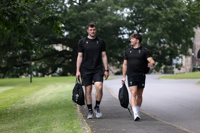 090625 - Wales Rugby Training - James Ratti and Dan Edwards