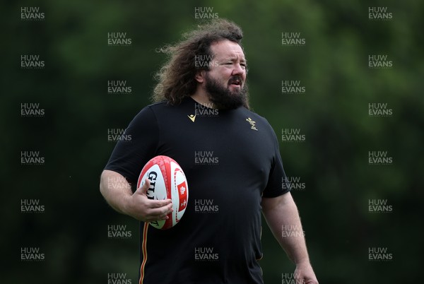 090625 - Wales Rugby Training - Adam Jones, Scrum Coach during training