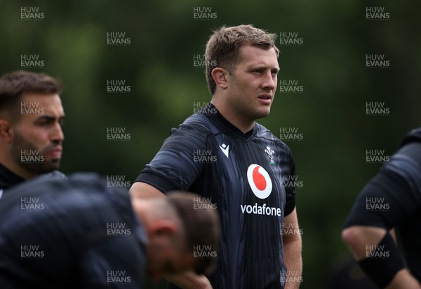 090625 - Wales Rugby Training - Ben Carter during training
