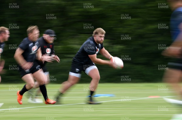 090625 - Wales Rugby Training - Garyn Phillips during training
