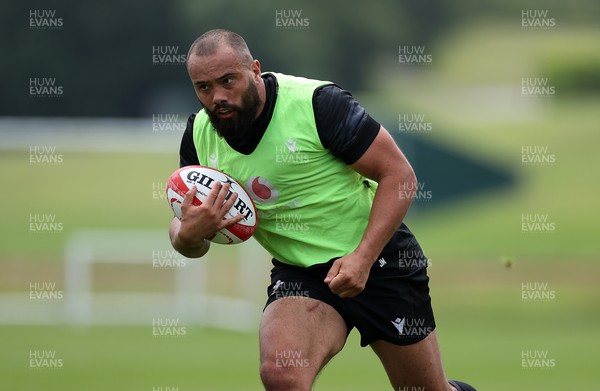 090625 - Wales Rugby Training - Josh Macleod during training