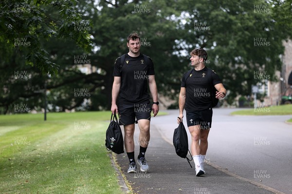 090625 - Wales Rugby Training - James Ratti and Dan Edwards