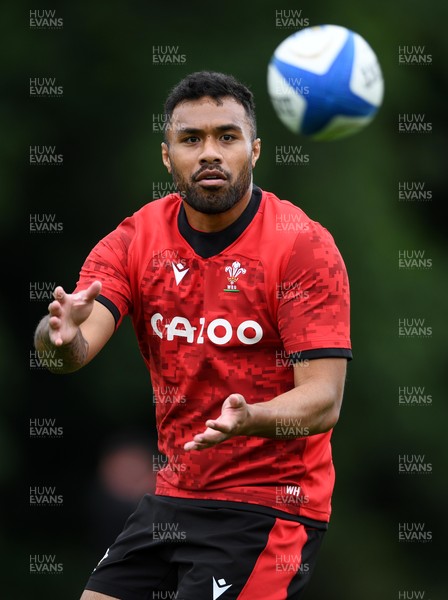 090721 - Wales Rugby Training - Willis Halaholo during training