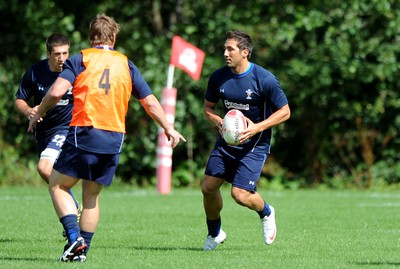 09.08.11 - Wales Rugby Training - Gavin Henson during training. 